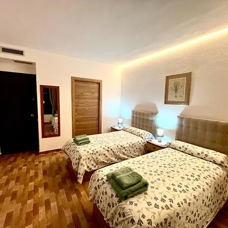 Apartment Puerto Banus -4 8 Persons - Parking - At 100m